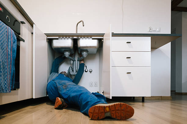 Professional Plumbing technician working in Rhodhiss, NC